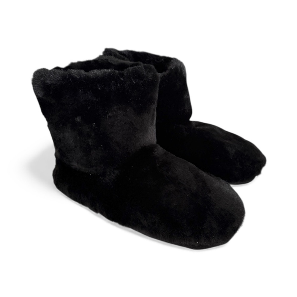 PJ Salvage Black Fuzzy Slipper Boots – Size L